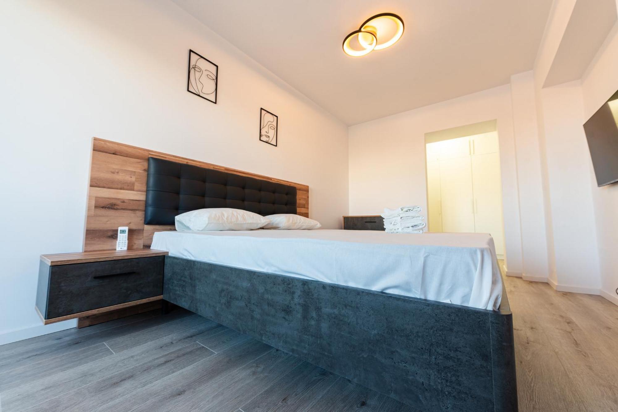 Vanda - Park-View Apartment With Private Balcony Bucharest Luaran gambar