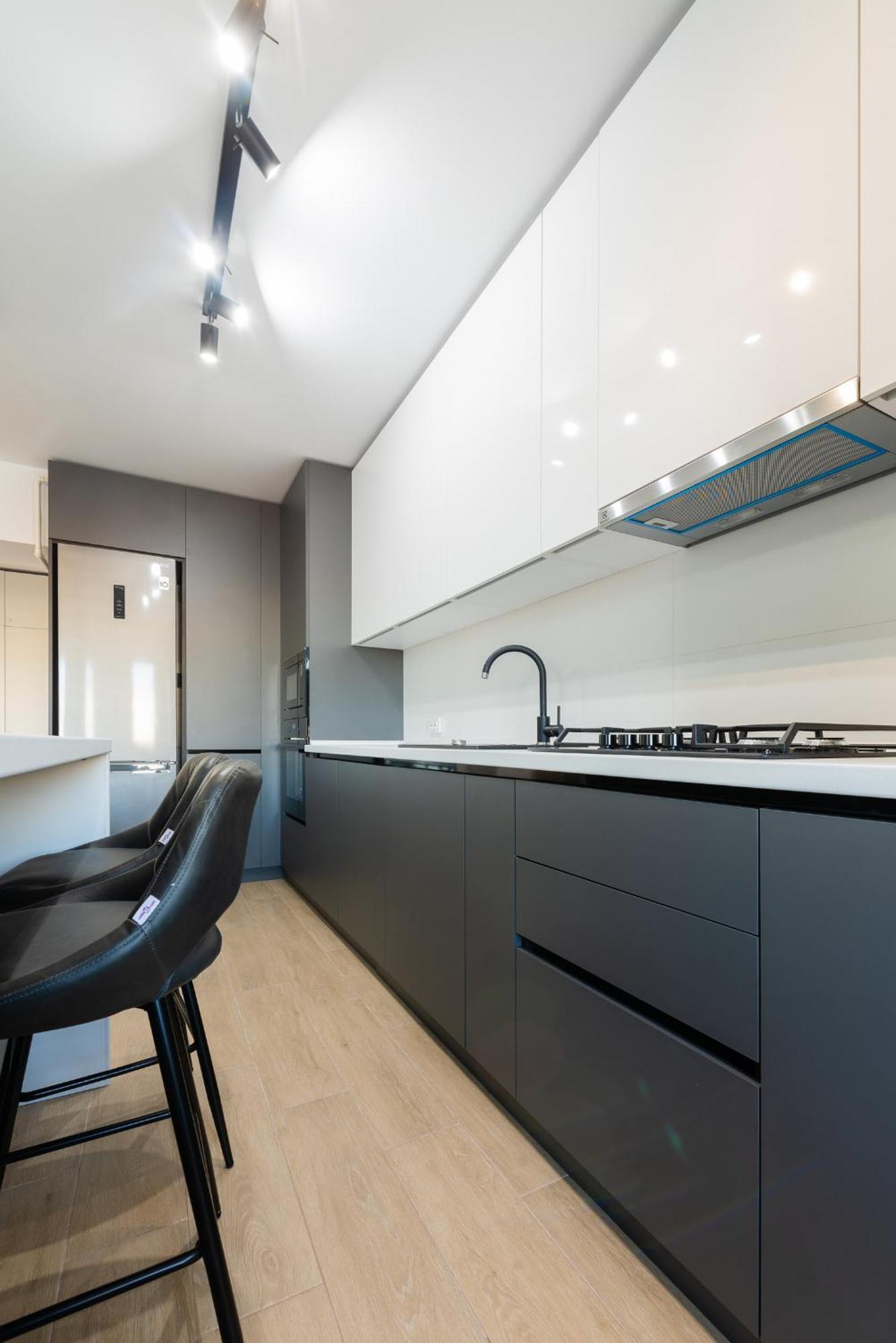 Vanda - Park-View Apartment With Private Balcony Bucharest Luaran gambar