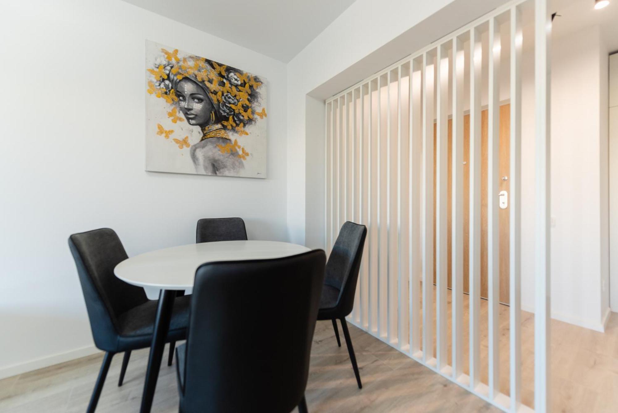 Vanda - Park-View Apartment With Private Balcony Bucharest Luaran gambar